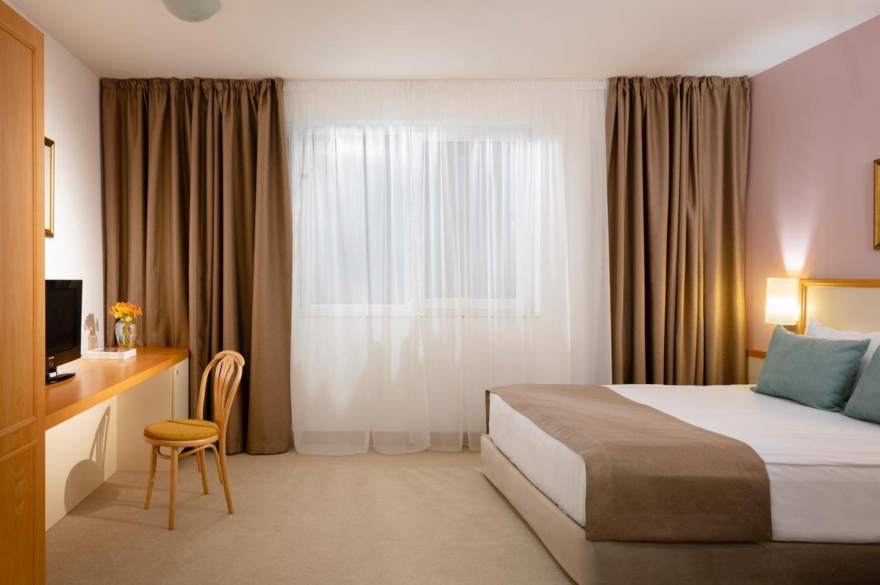 Arte Sofia Hotel Exterior photo
